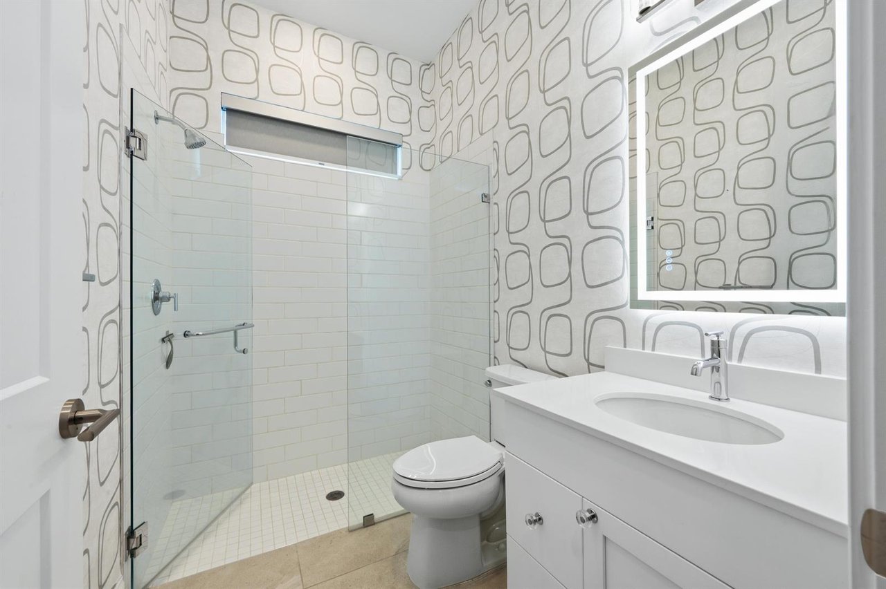 12269 Waterstone Cir
