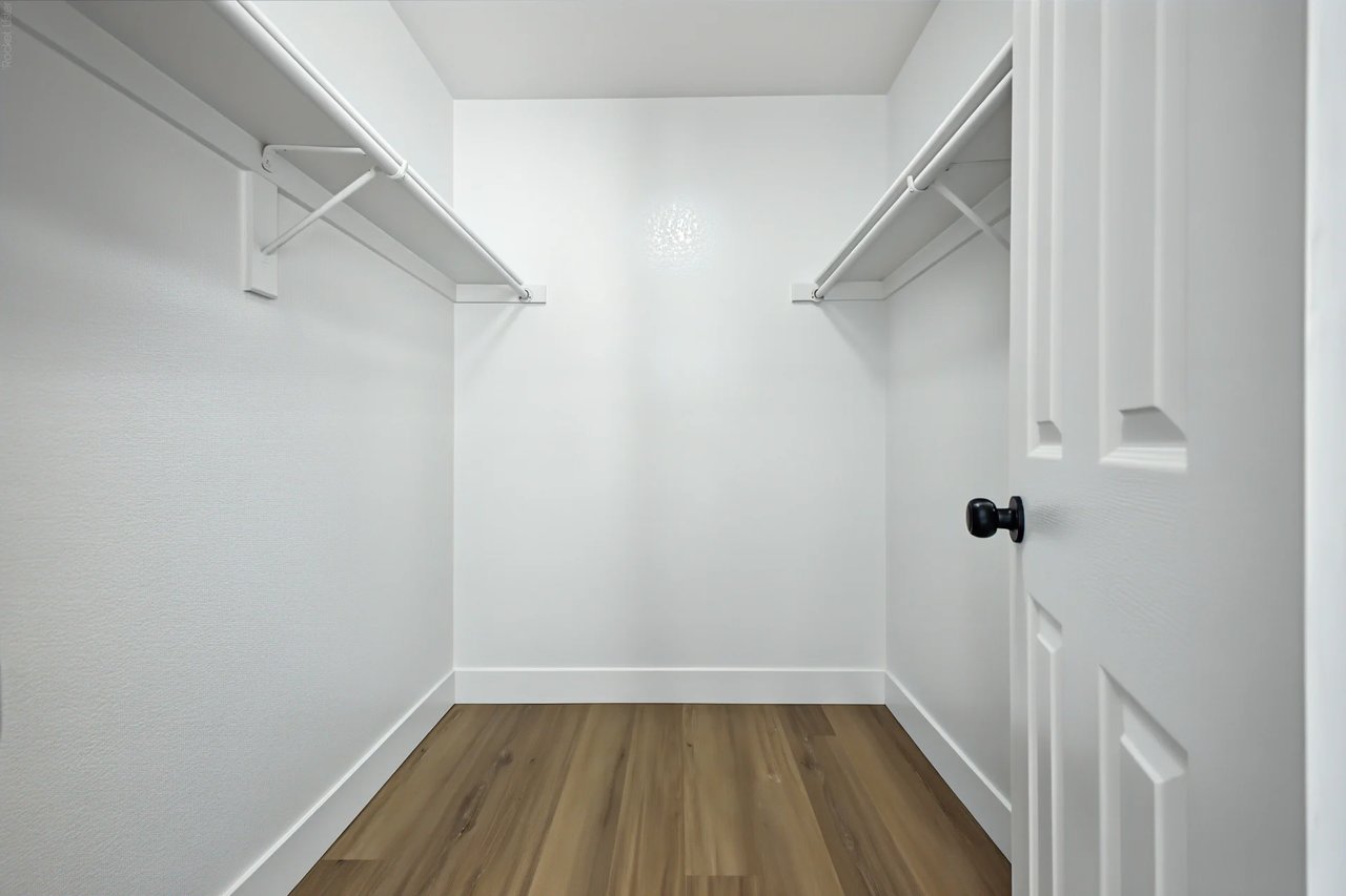 520 W 114th Pl