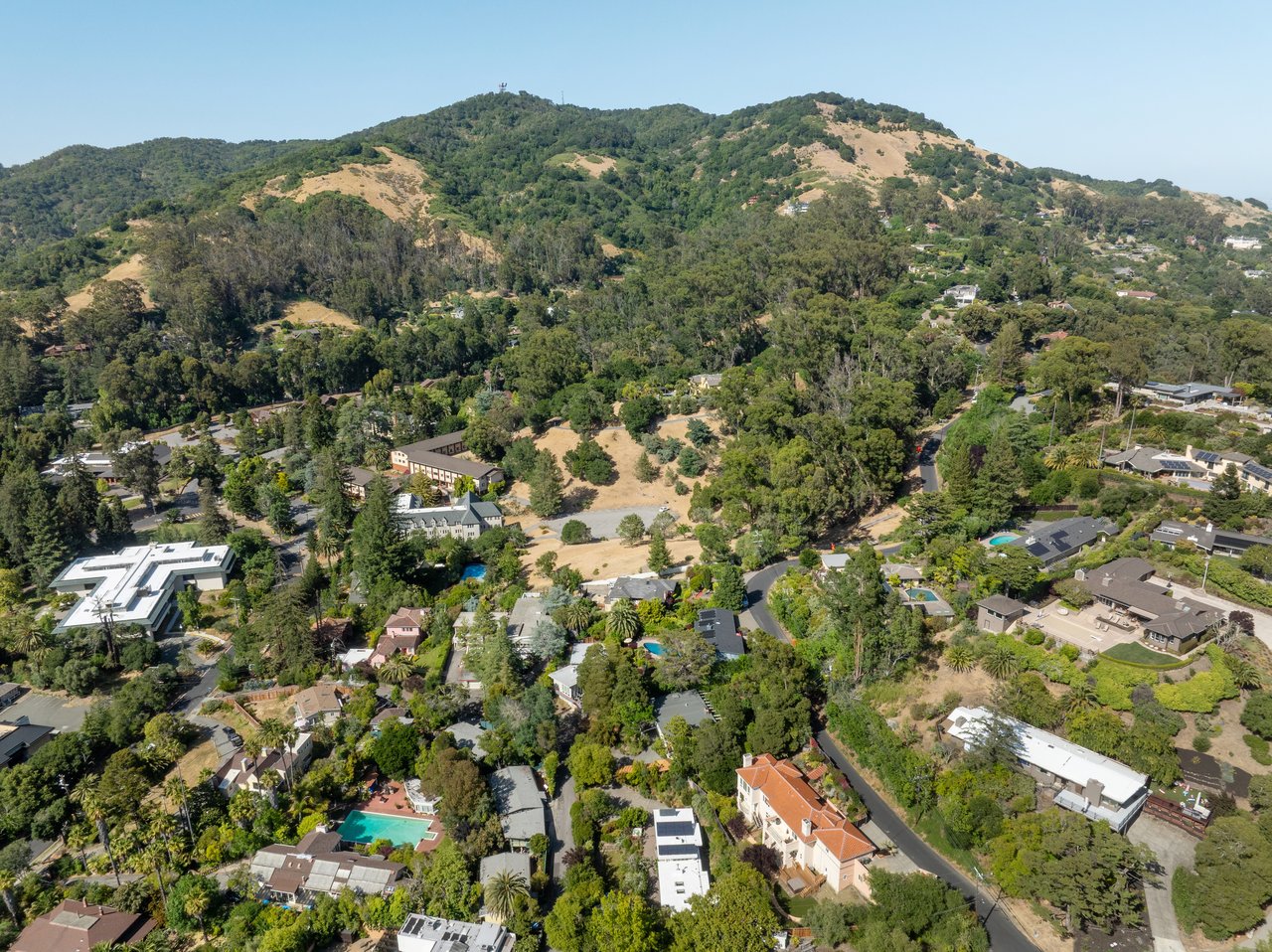 35 Saint Francis Ln