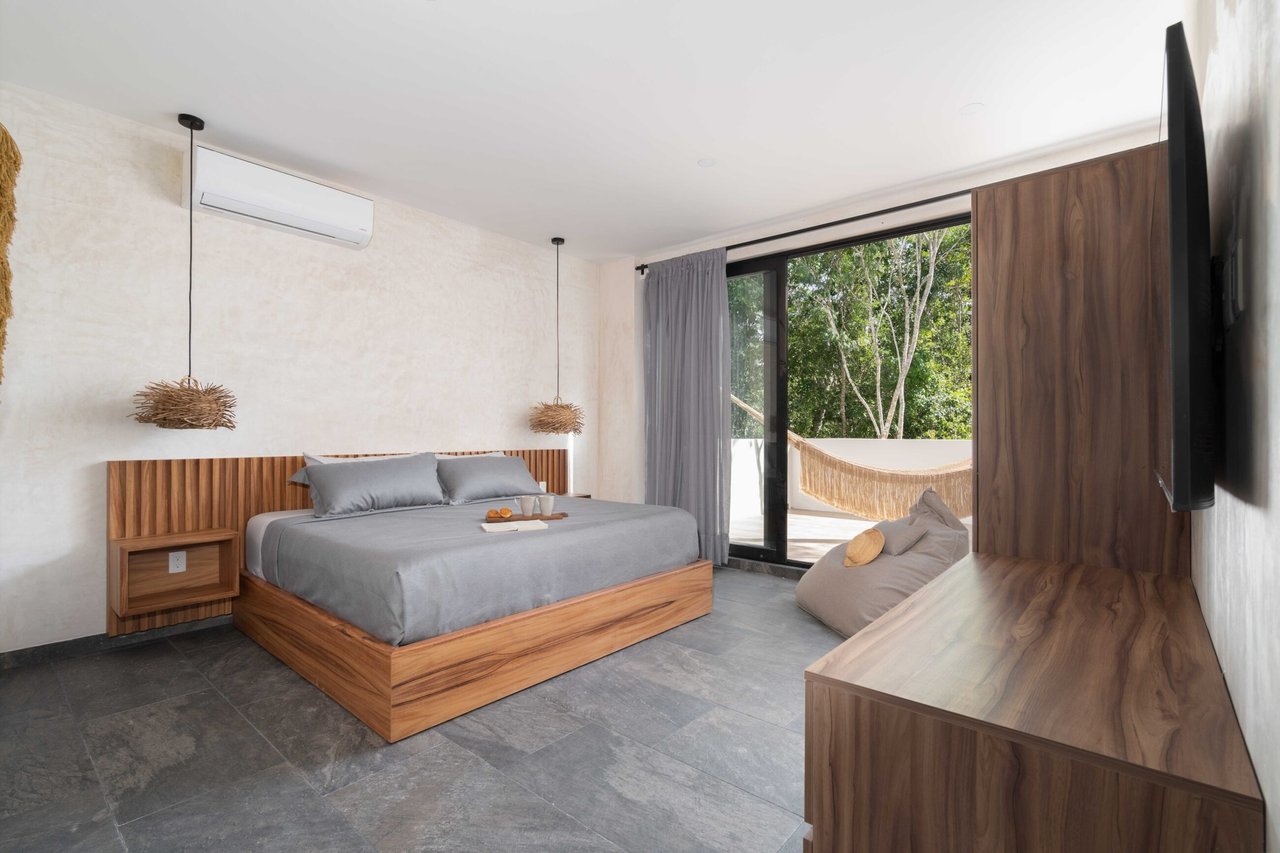 Villa 11  |  4 Bedroom with Large  Pool  in 12 O’Clock Tulum