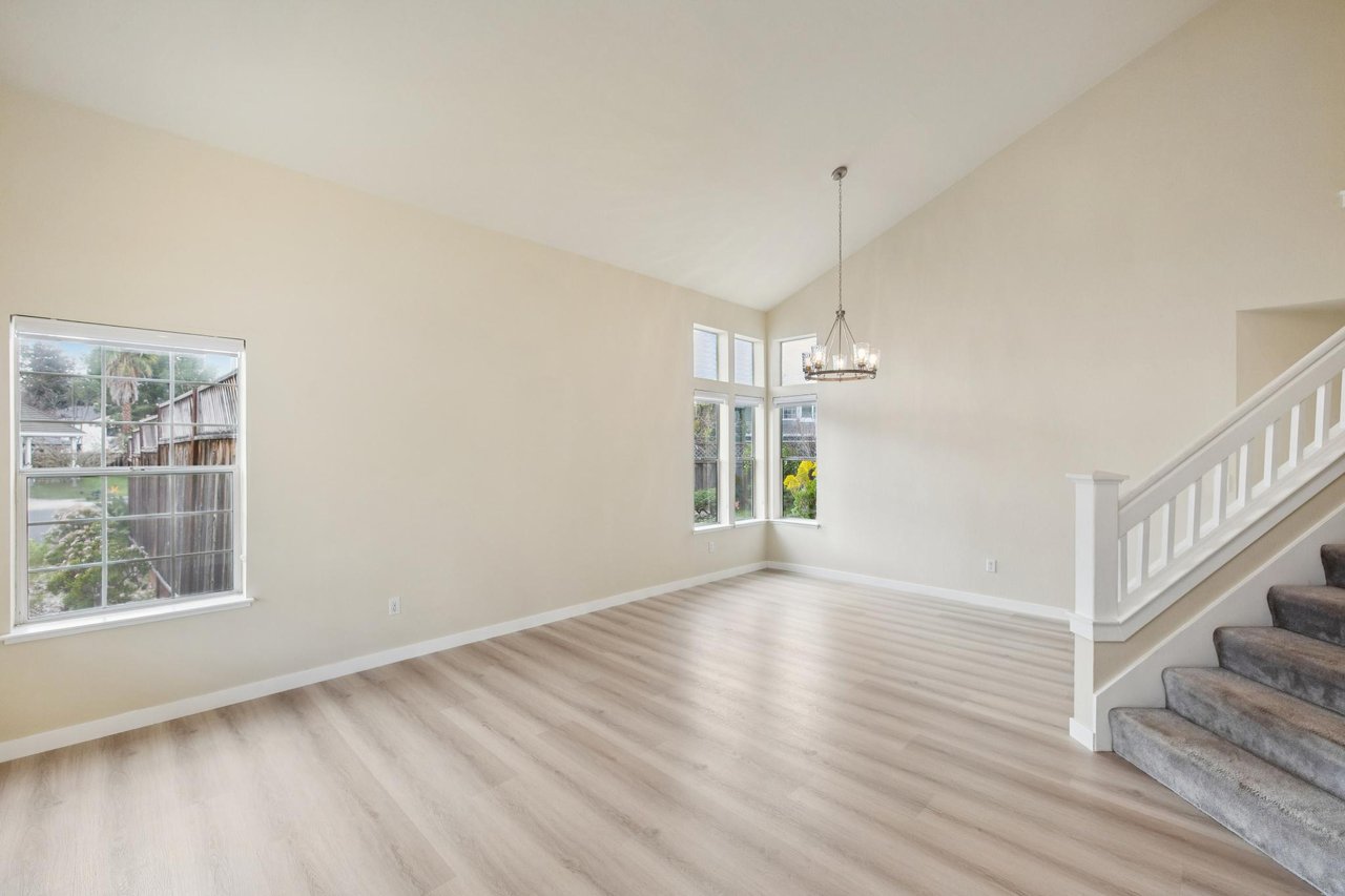 1468 Leaftree Circle