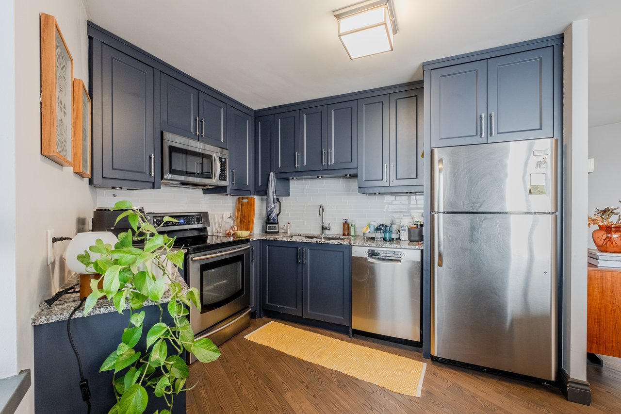 2805-270 Queens Quay W 
