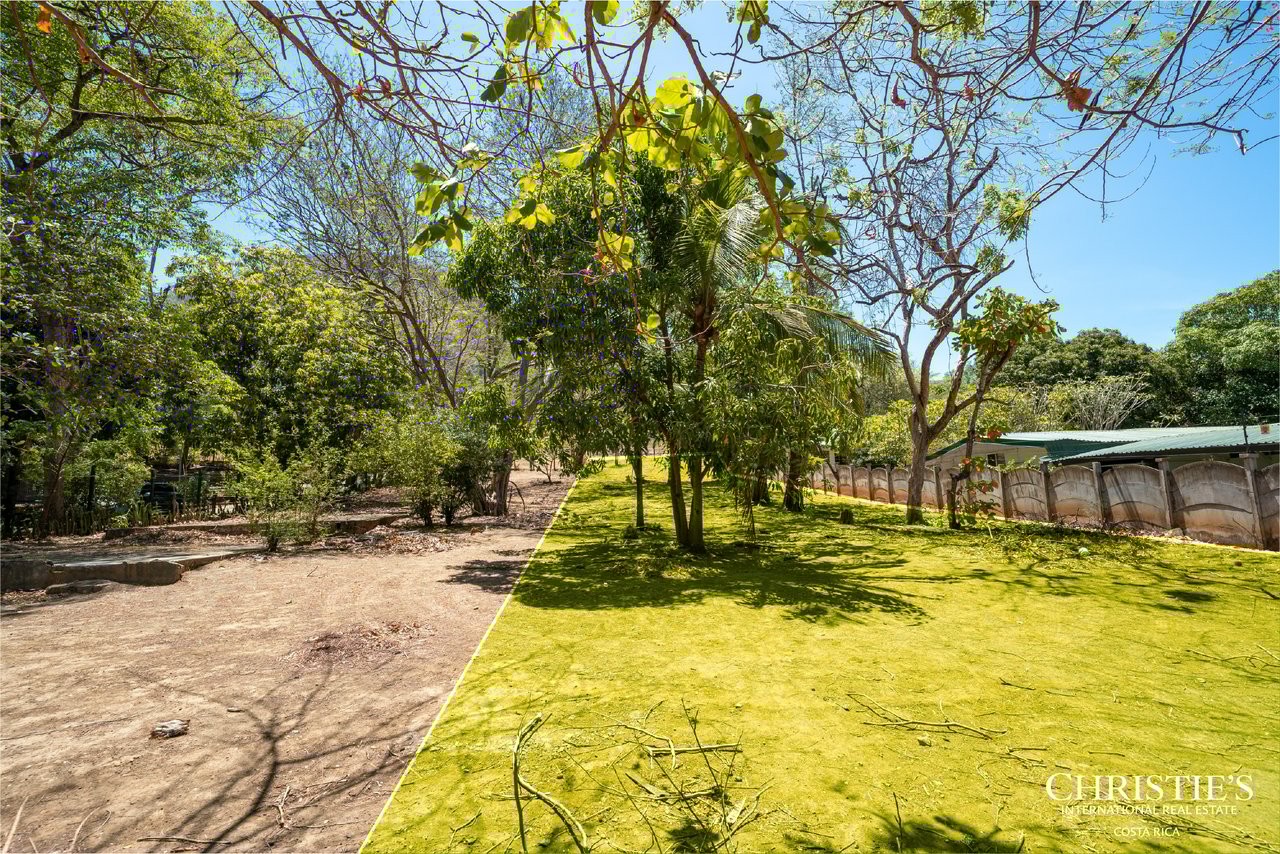 Prime Oceanfront Lot for Sale | Playa del Coco