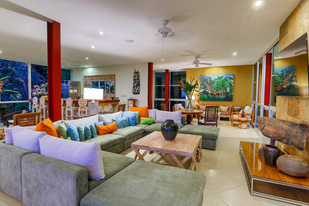 Casa Fantastica Luxury Mountain and Ocean View Villa