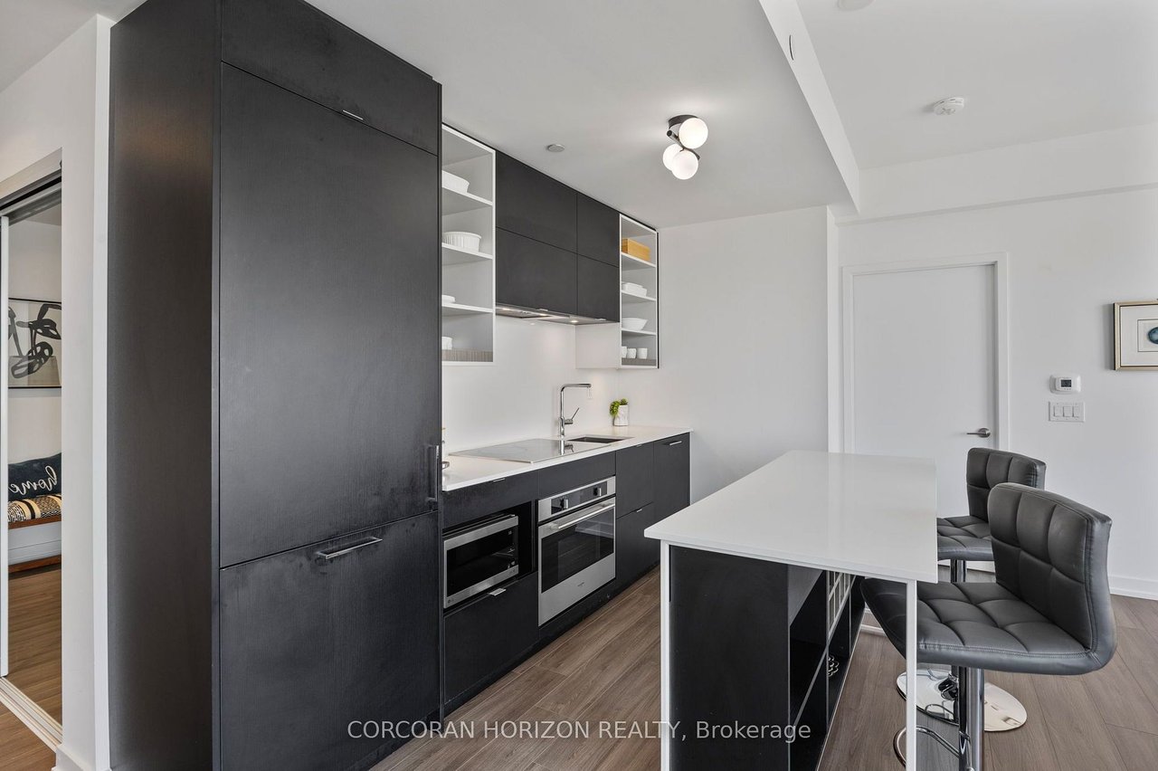 DOWNTOWN MODERN CHARM