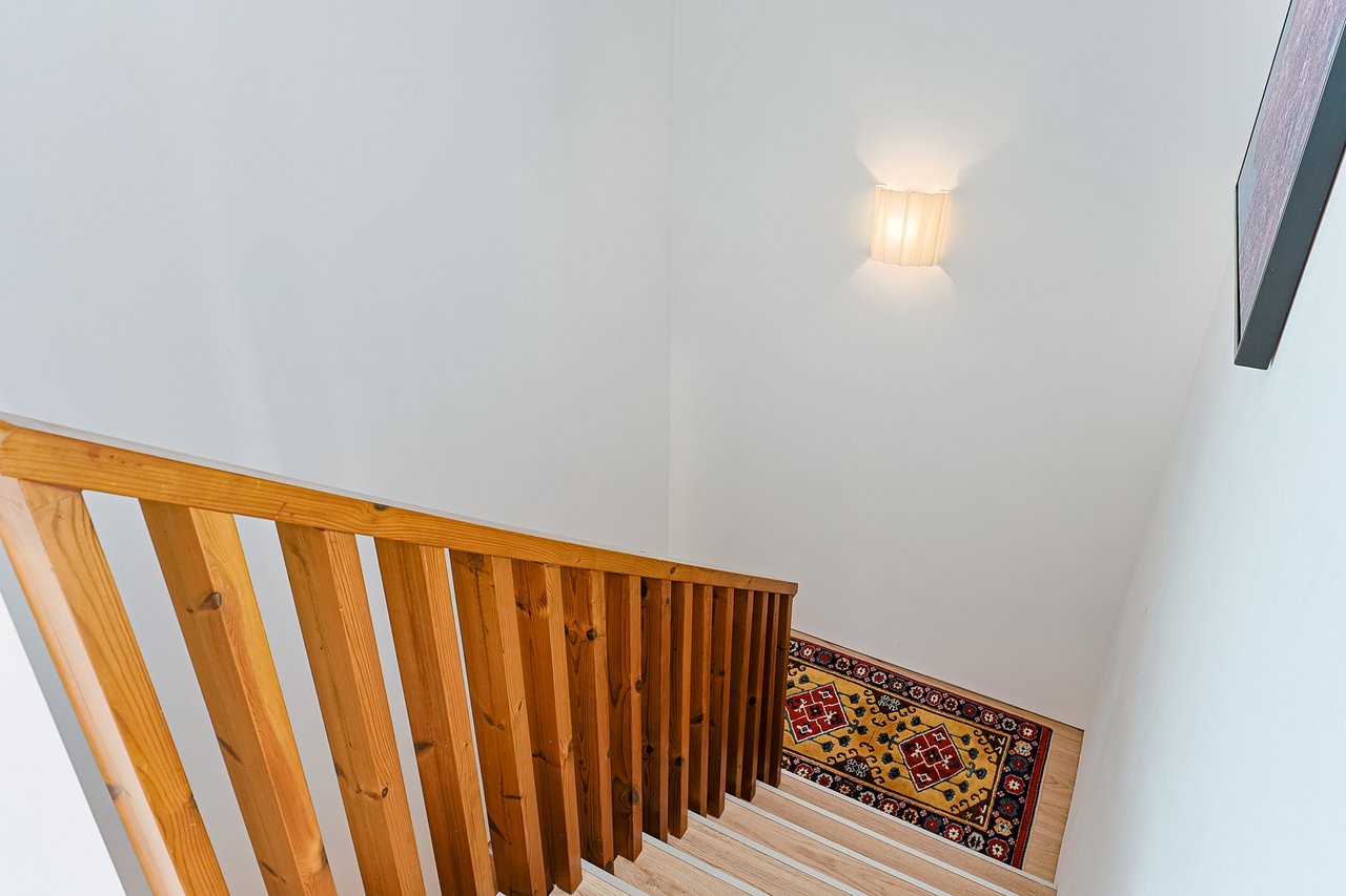 “The Green Villa” – Elegant Luxury Villa with Pool in Carnaxide, Oeiras