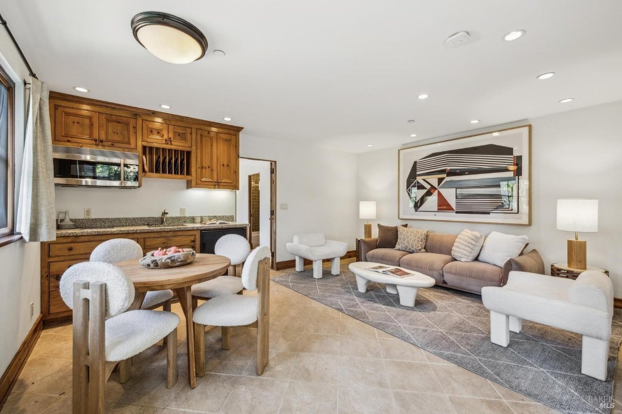 324 Palm Ave
