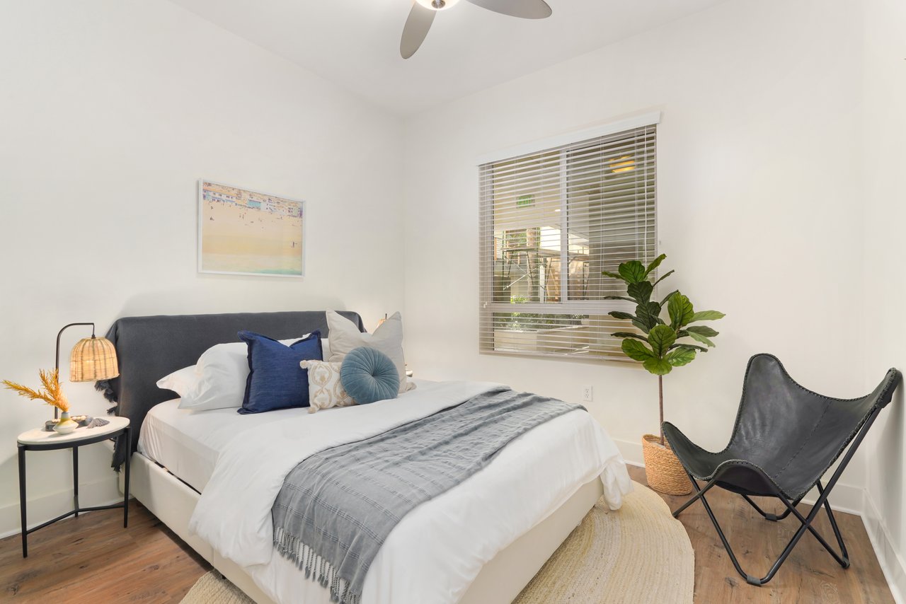 West bedroom