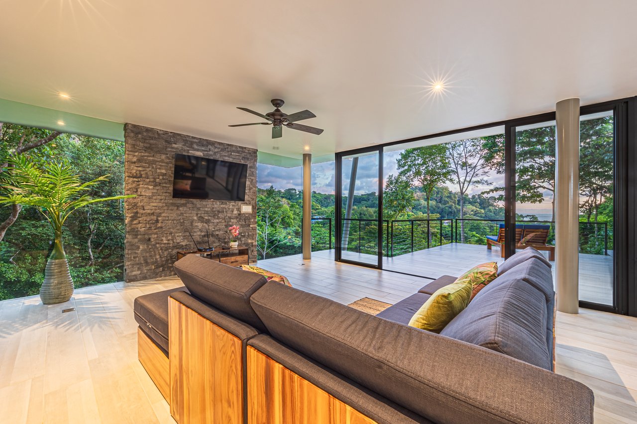 4 Bedroom Jungle Paradise with Ocean Views
