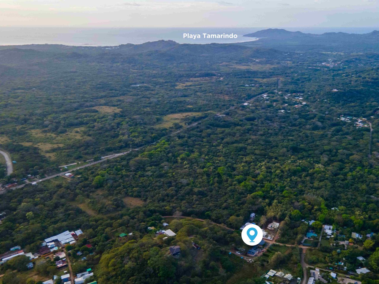 Casa Dos Rosas | Near the Coast House For Sale in Tamarindo