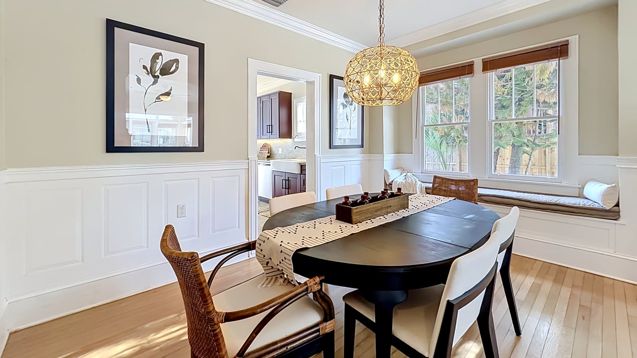 Charming 1925 Bungalow with Guesthouse in Orlando's Colonialtown