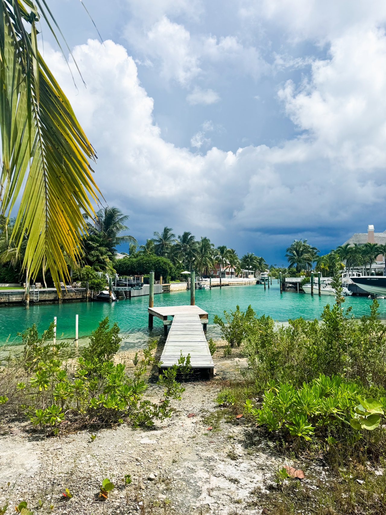 Sandyport | Expansive View Home 