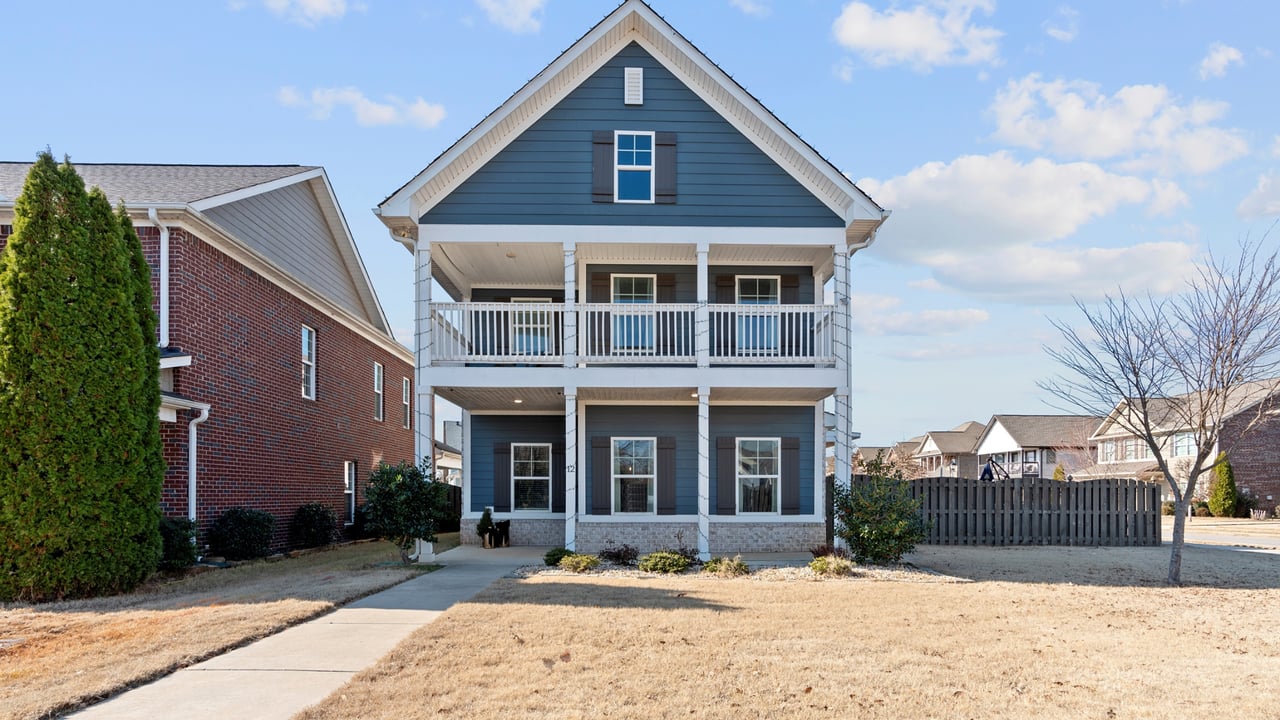 A Rare Lake Forest Find Where Outdoor Living Steals The Show — 12 Patana Ln