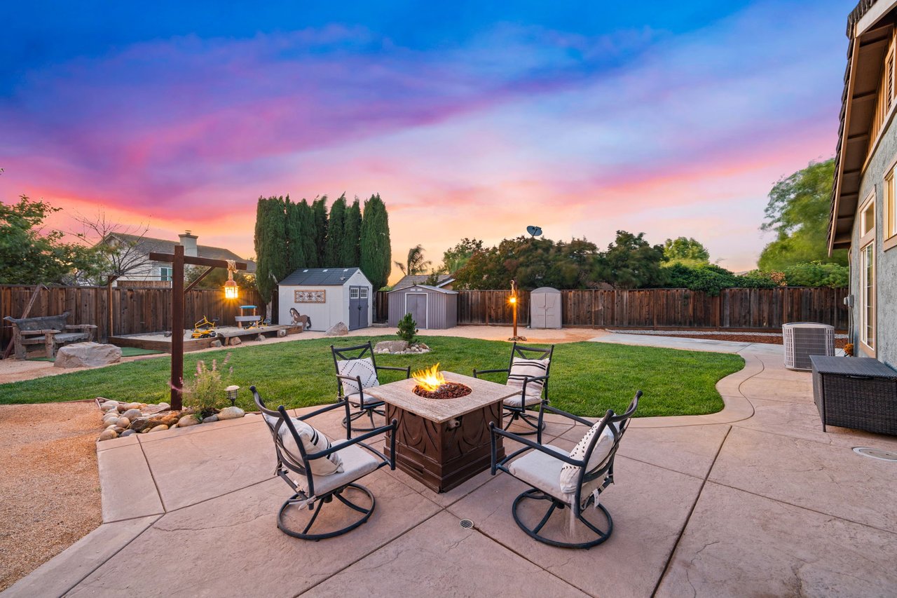 1186 El Rio Ct