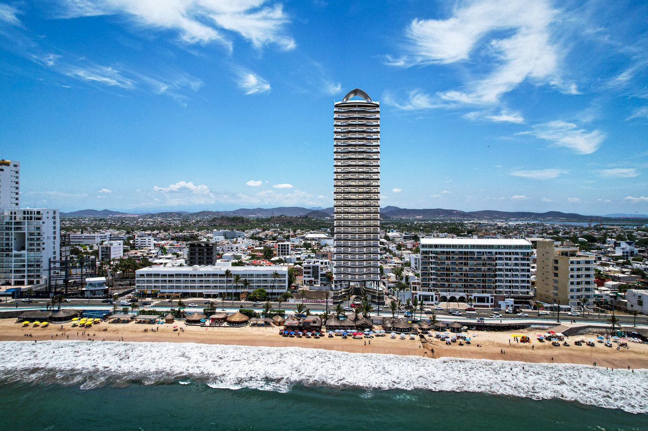 Mazatlán Malecón OceanFront Living