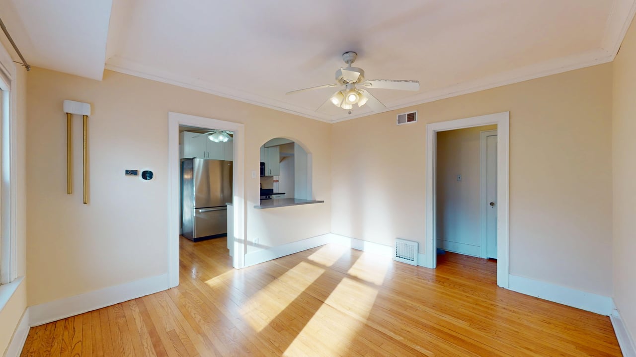 4512 Saratoga Avenue