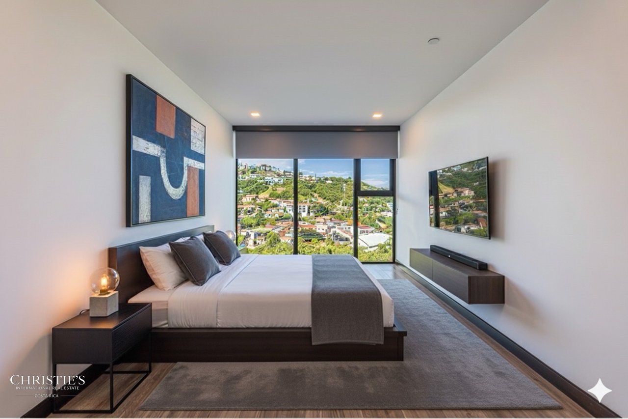 Luxurious Four-Bedroom Condo in the Hills of Escazú   