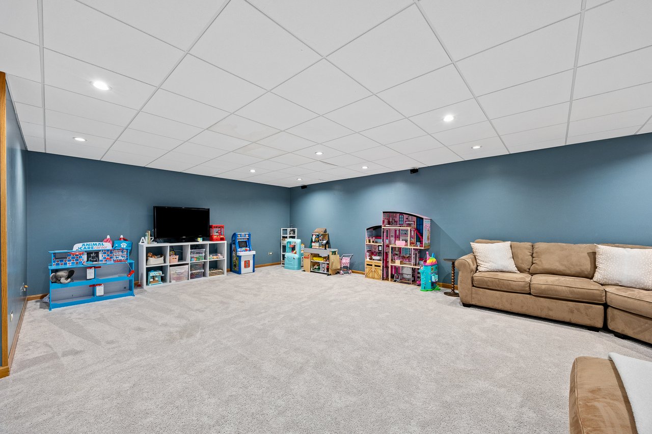 6208 Osage Ave, Downers Grove