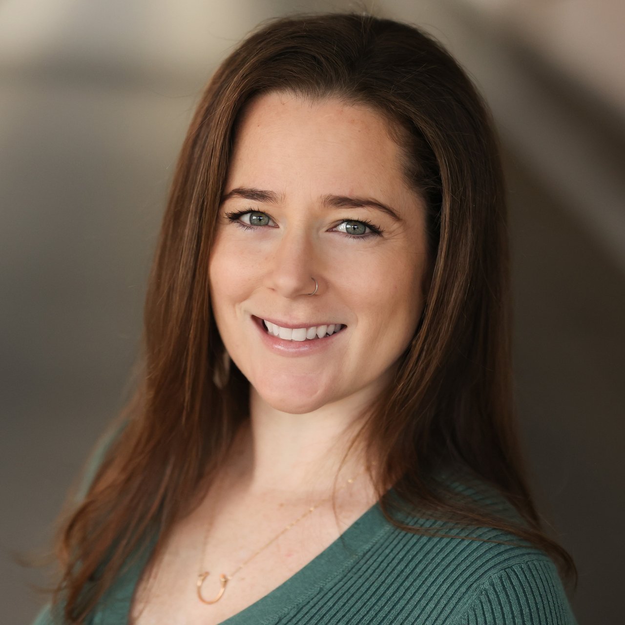 Natalie Pinkerton Santa Cruz, CA Real Estate Agent Headshot 