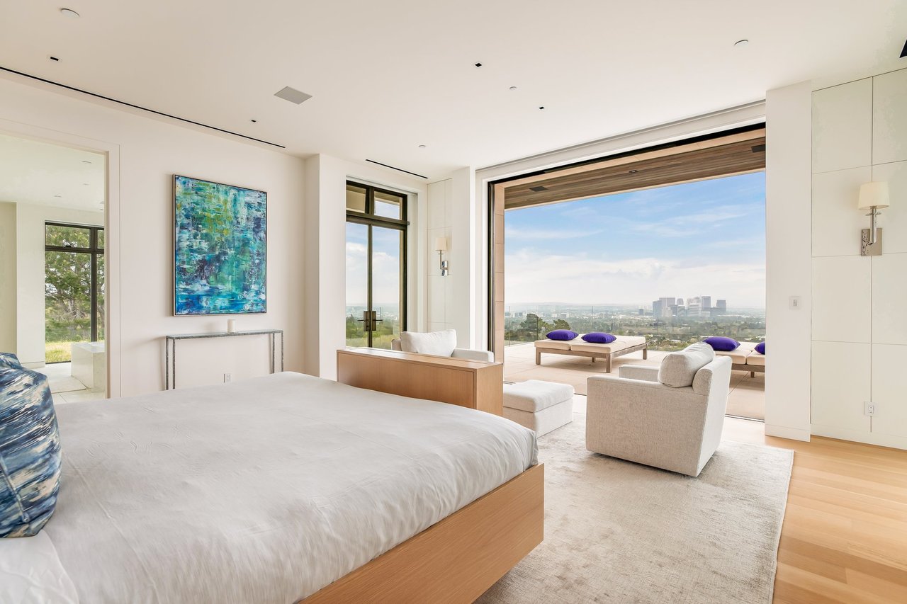 9966 Beverly Grove Dr