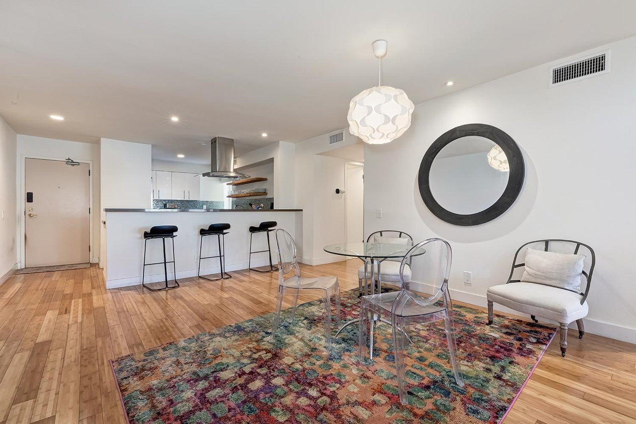 858 12th Street #4