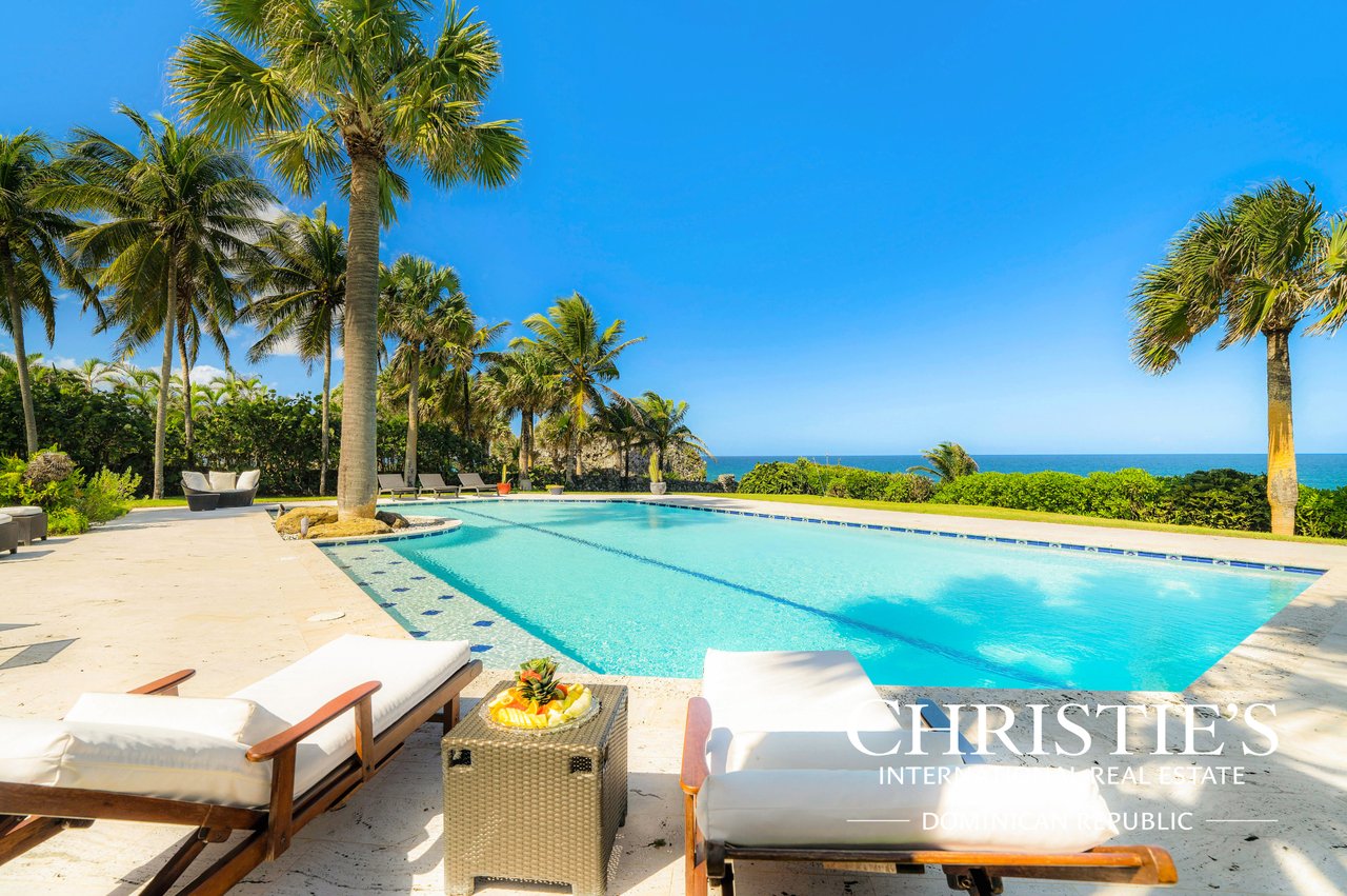 Villa Shangri-la – Caribbean Oceanfront Villa