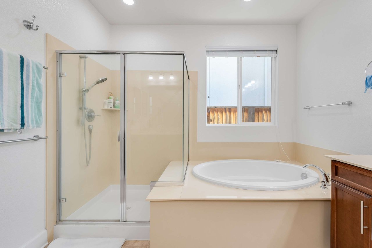 2904 Hanauma Bay Drive, Pittsburg