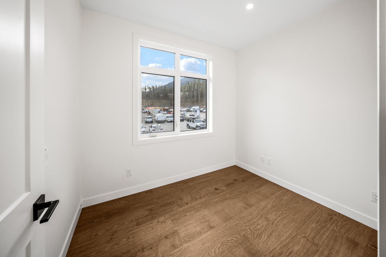 204 - 10 Cascade Ridge