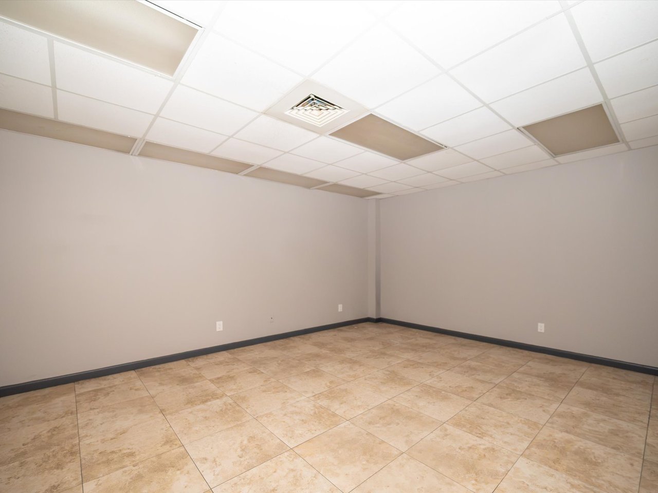 Just Listed: 7,800 Square Foot Industrial Warehouse in Hialeah