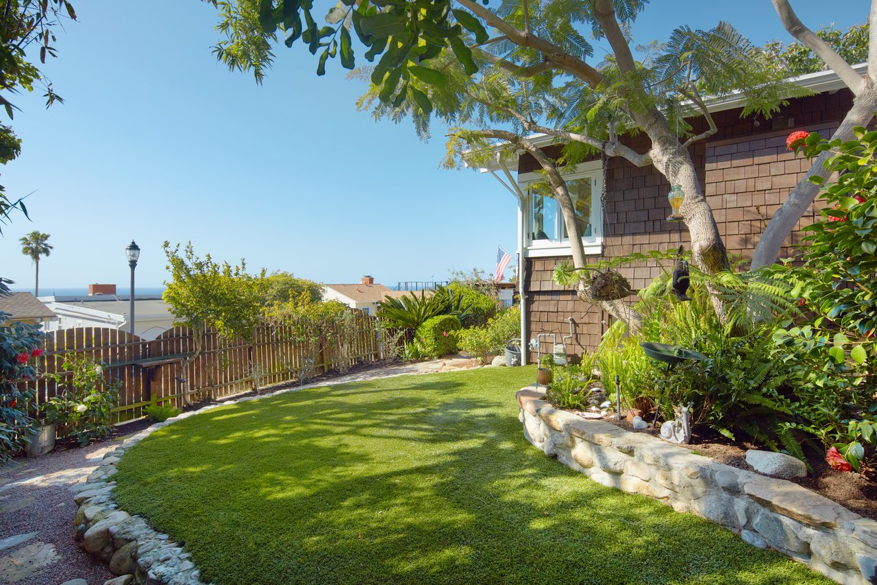 2972 Rounsevel Terrace