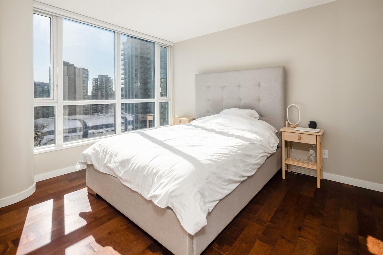 833 Seymour St, #1603