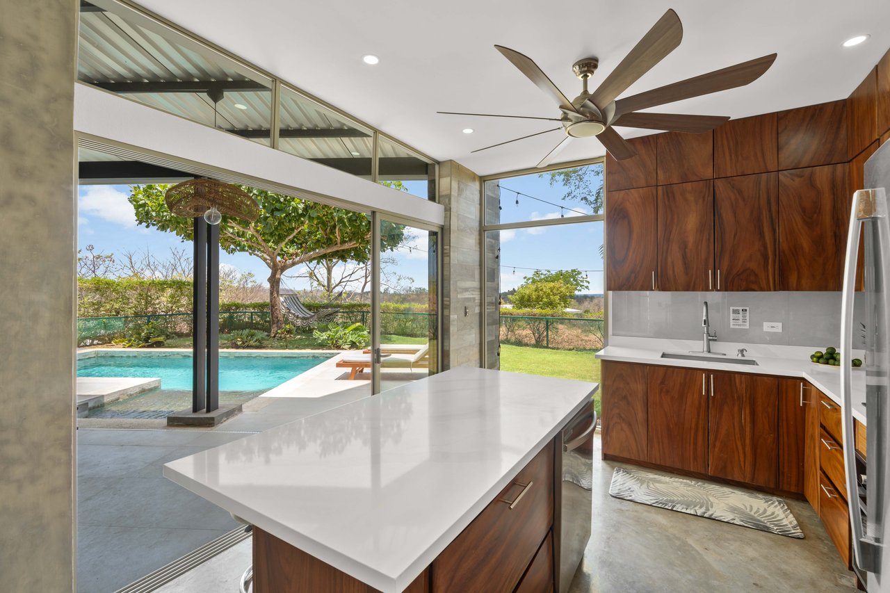 Casa Hijau | Modern Ocean-View Surf Home in Marbella