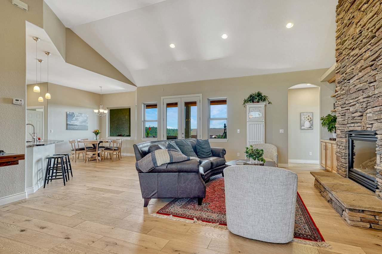 10345 Little Moon Trail