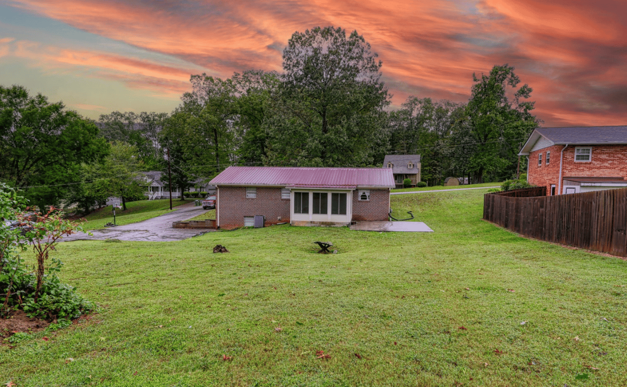 1652 Forest Heights Circle