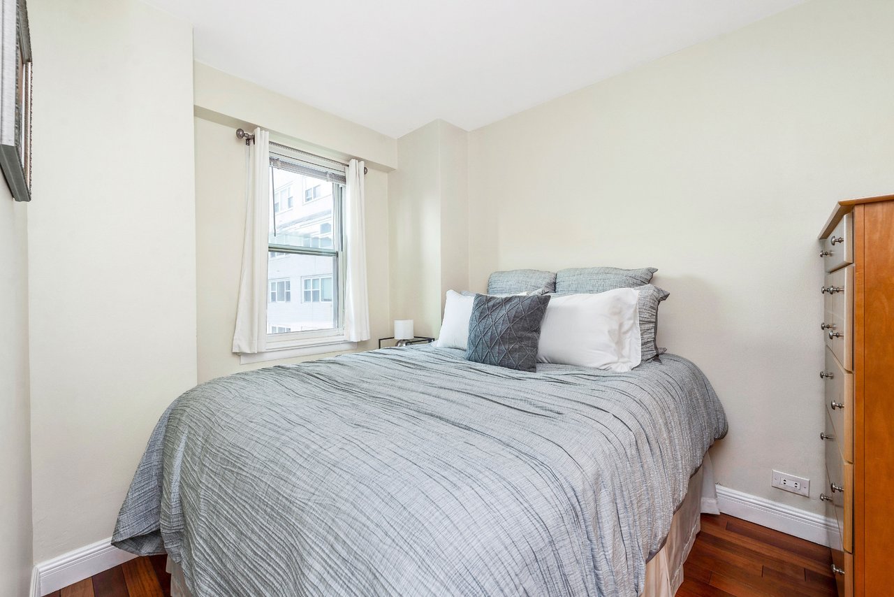 101 West 12th St #12X