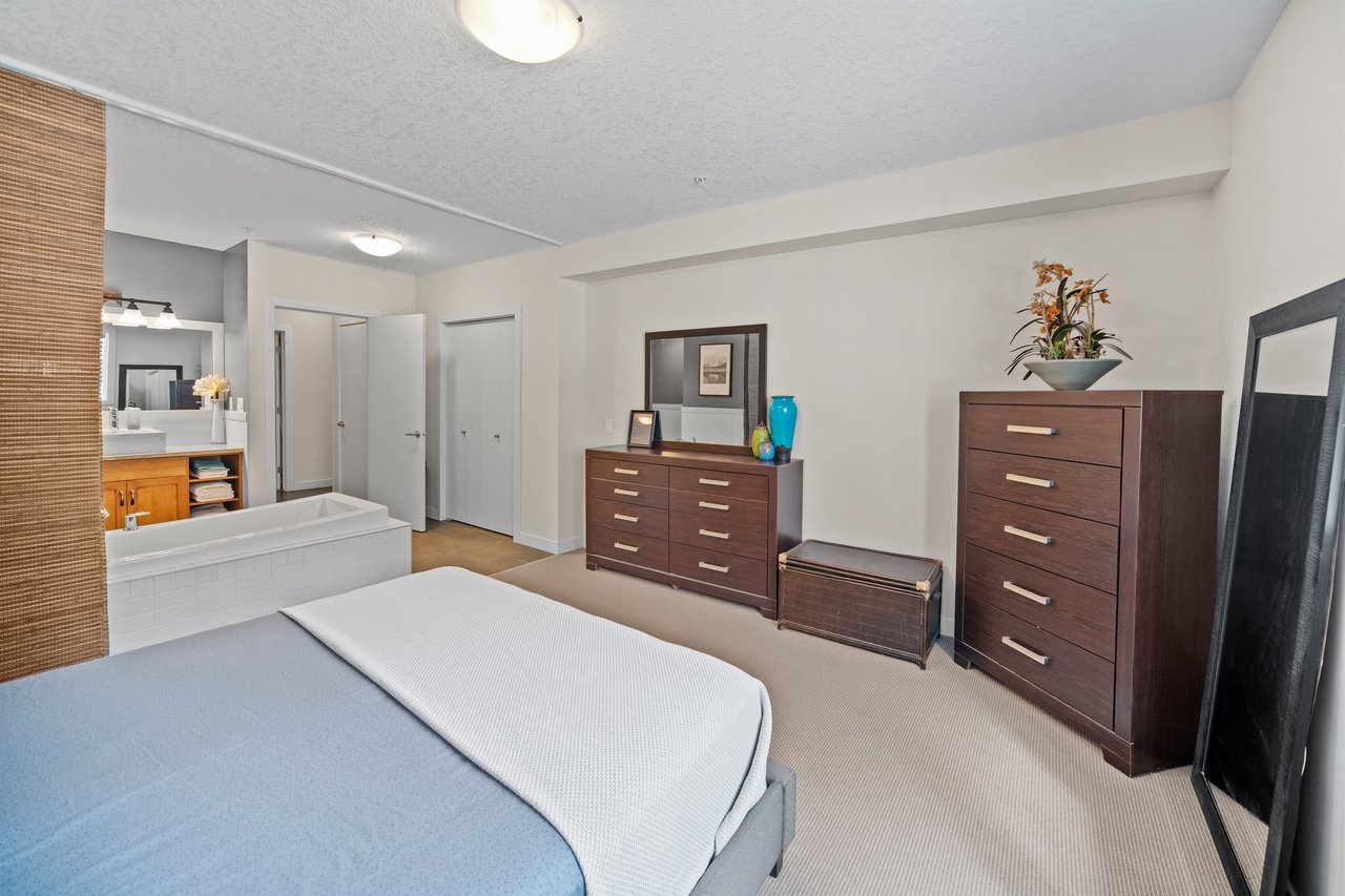 106 Stewart Creek Landing Unit: 111