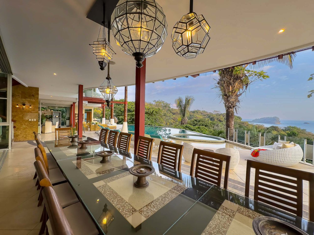 Casa Fantastica Luxury Mountain and Ocean View Villa