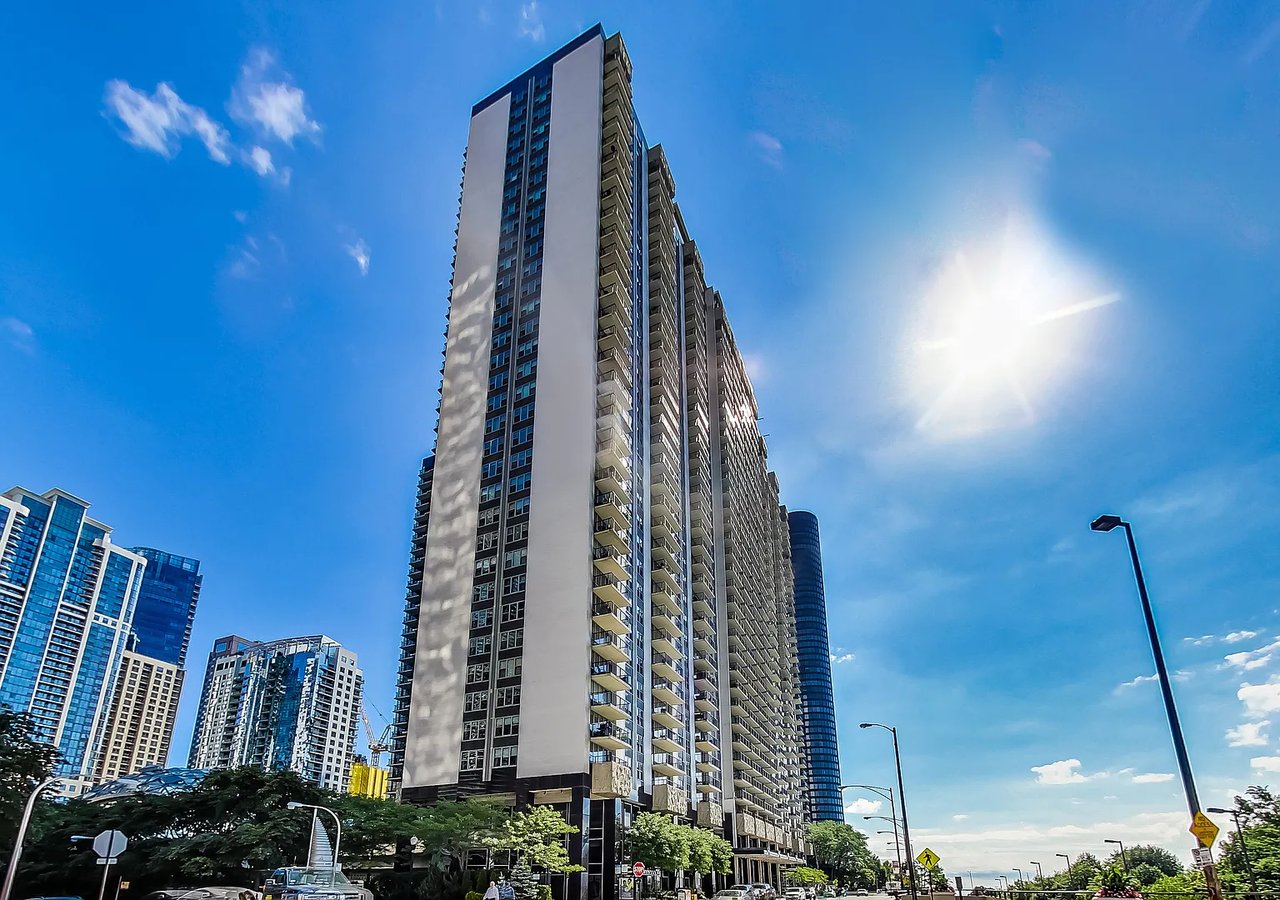 400 E Randolph St APT 3412