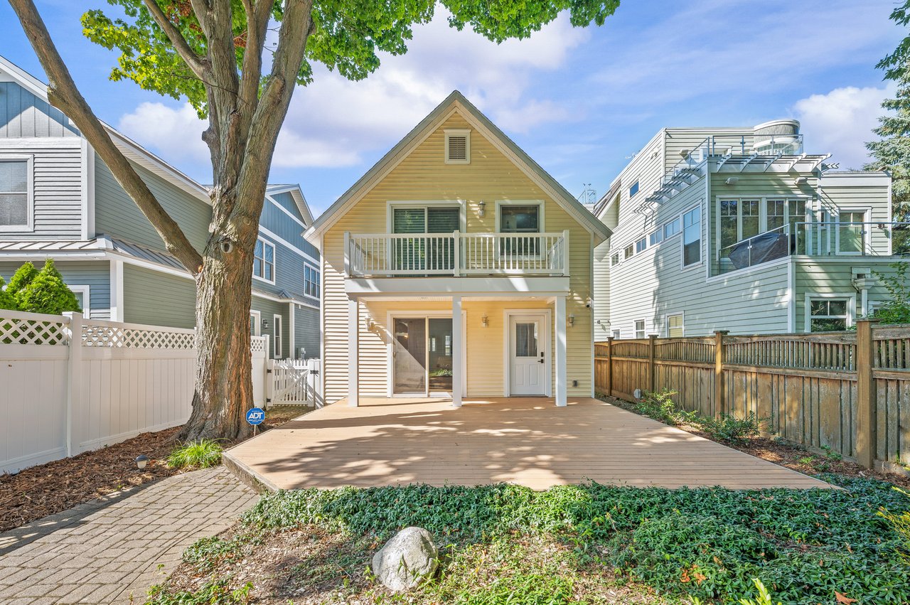 909 Lions Park Drive