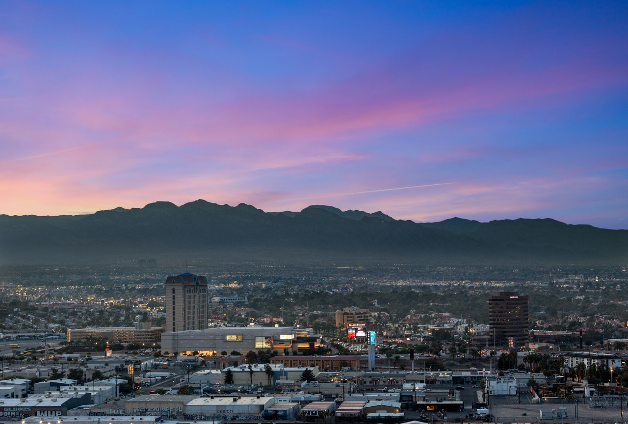 2700 Las Vegas Boulevard 2303