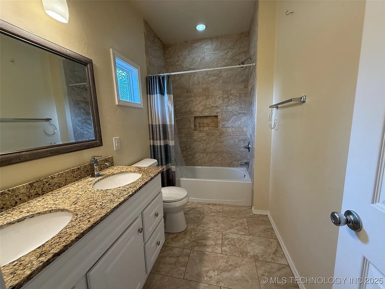 116 SW 5th St