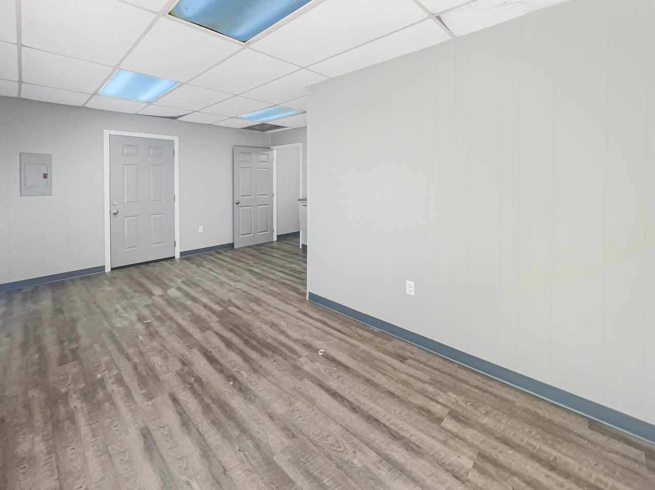 800 Industrial Circle