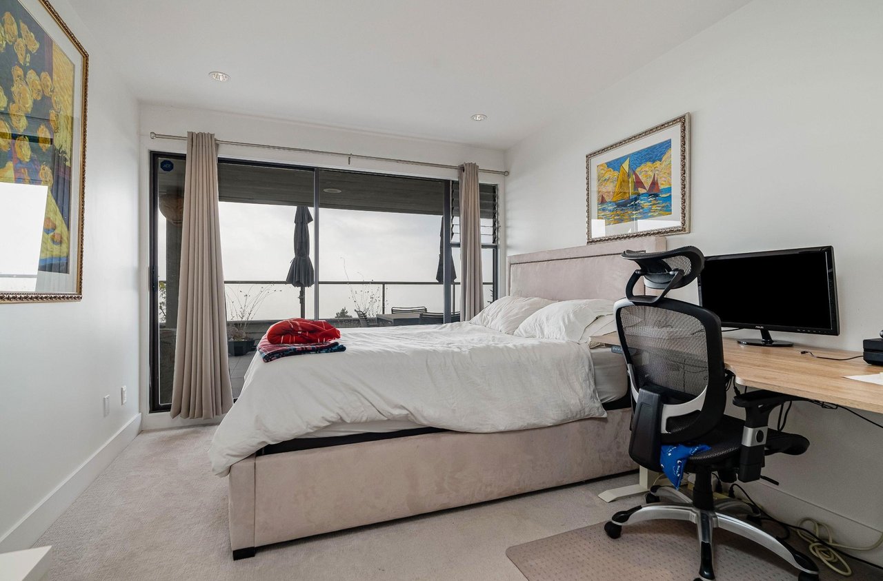 2242 Folkestone Way, #21