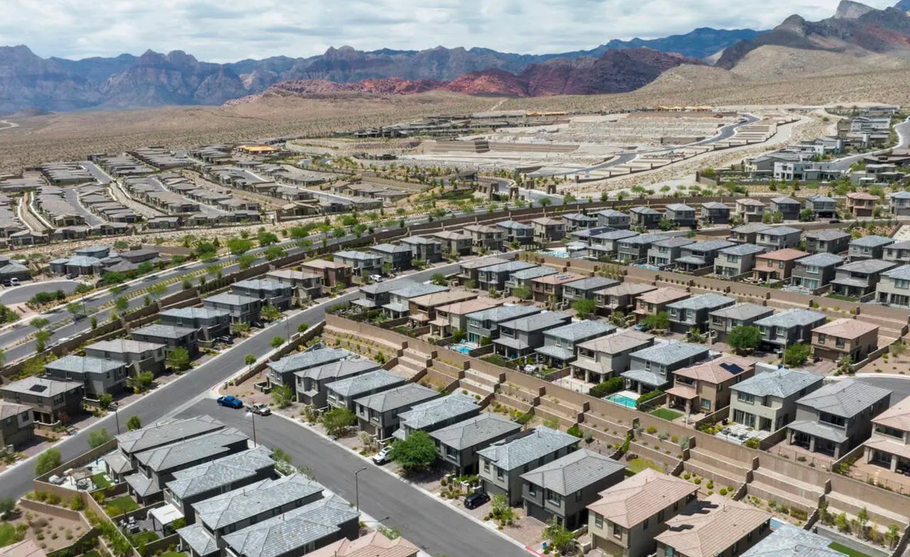 Las Vegas population growth speeds past other metro areas