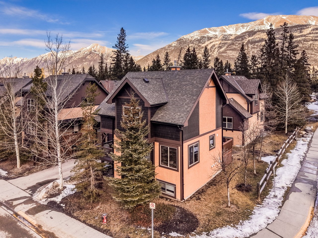 503 - 108 Armstrong Place