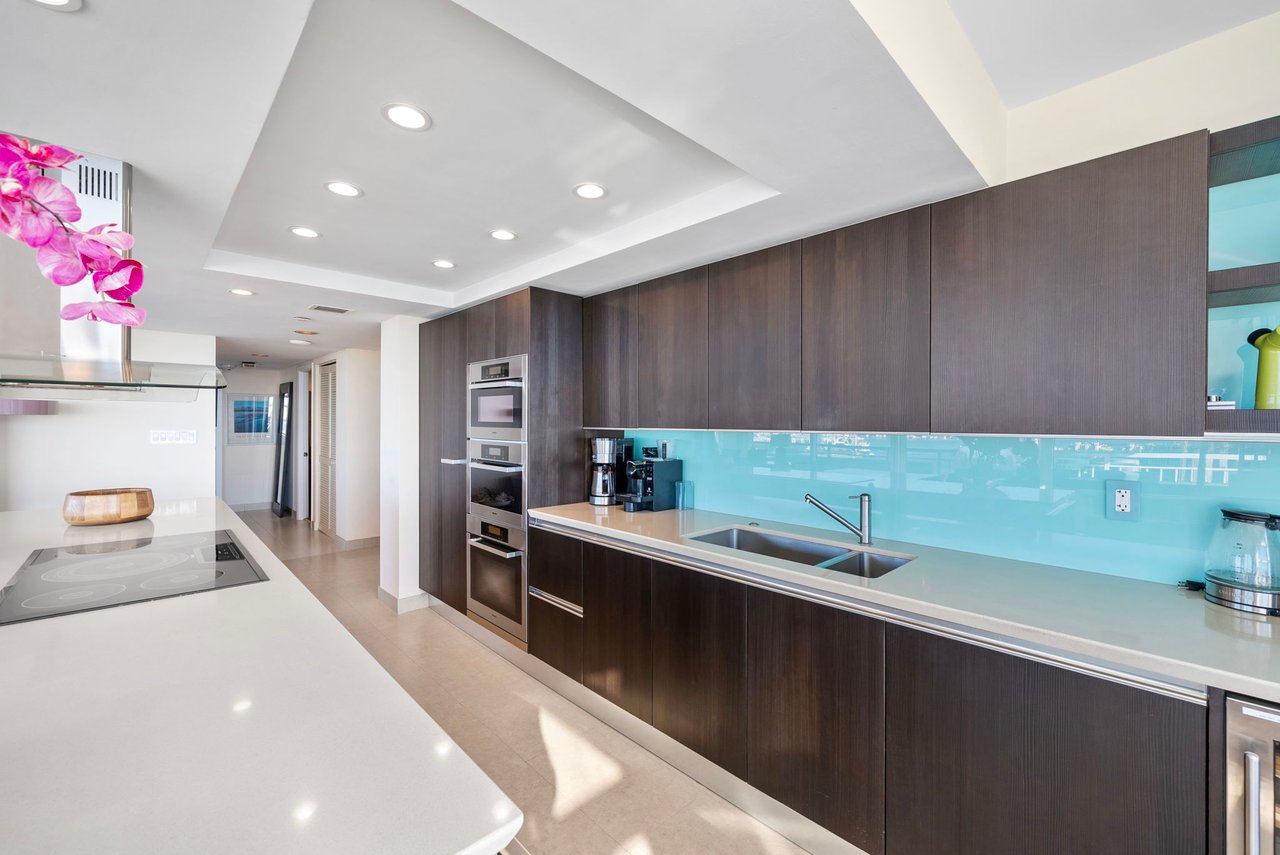 South Pointe Tower #2003