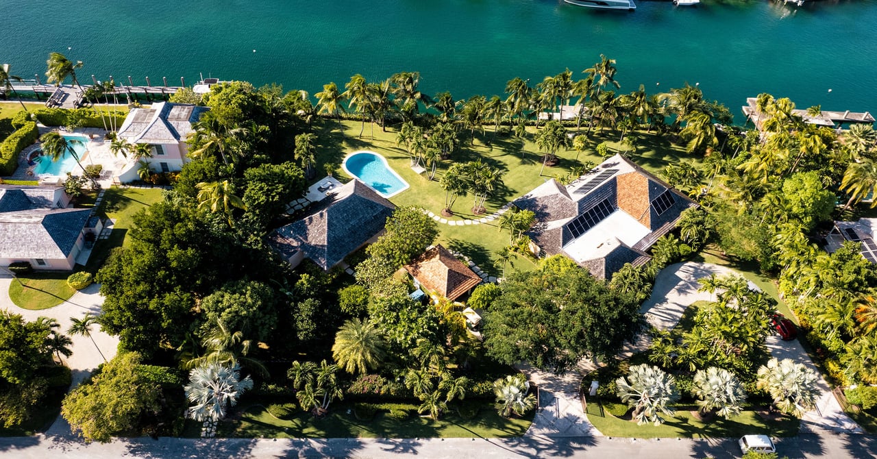 Sunswept, Lyford Cay