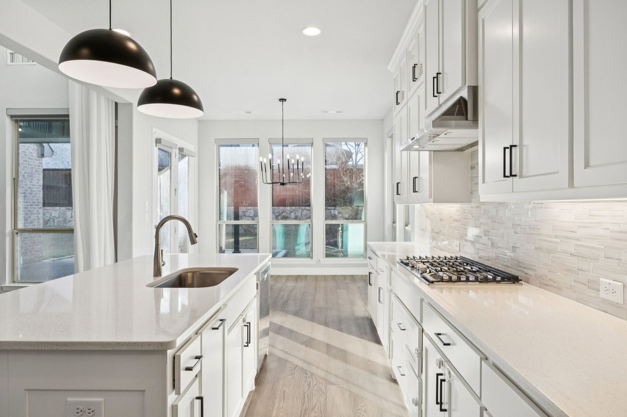 1001 Grassy Shore Ln