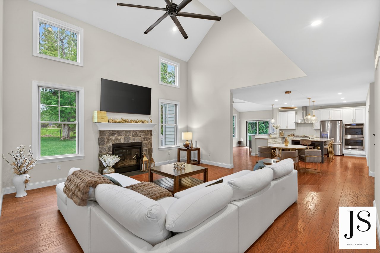 7 Overfield Ln, Glen Mills, PA 19342