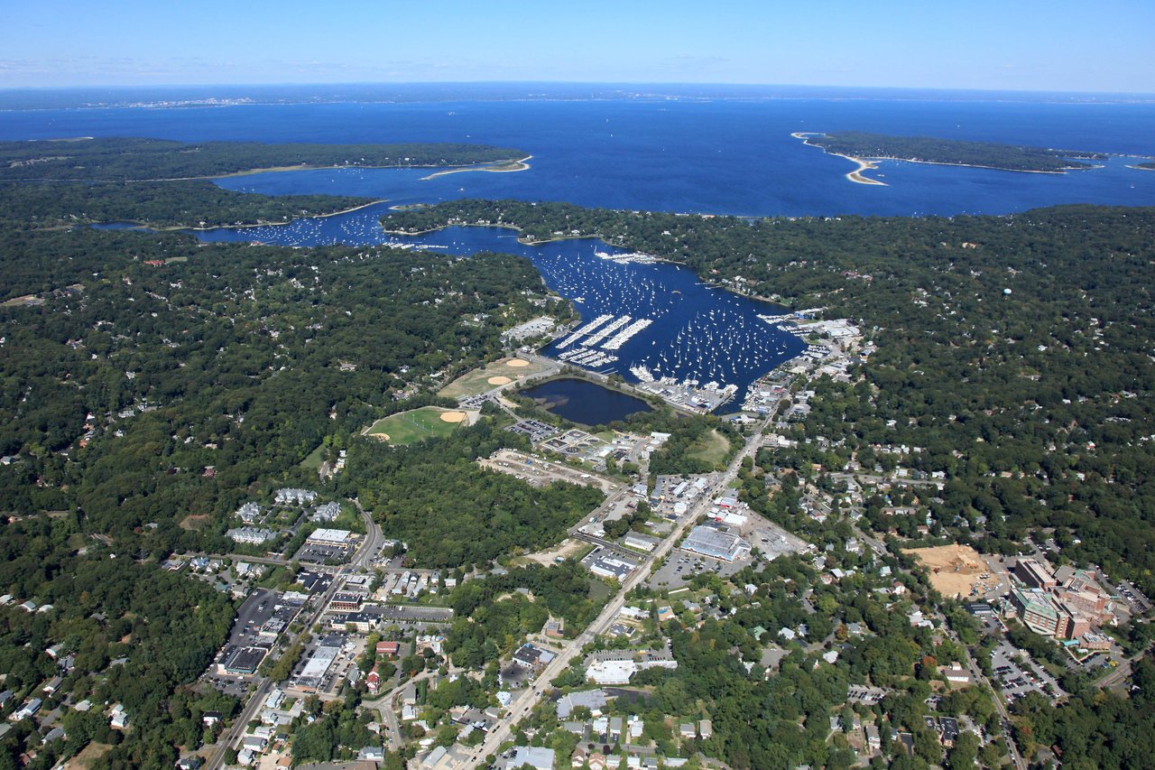 Relocating to Long Island: Your Complete Moving Checklist & North Shore Real Estate Guide